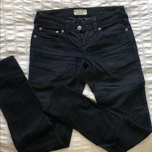 FREE PEOPLE navy corduroy skinny pants!